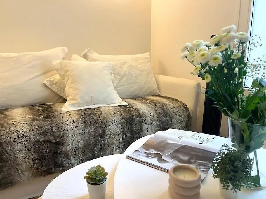 Апартаменты Le Cosy Parisien - Au Coeur Du 13Eme - 14Mb 0*, Париж